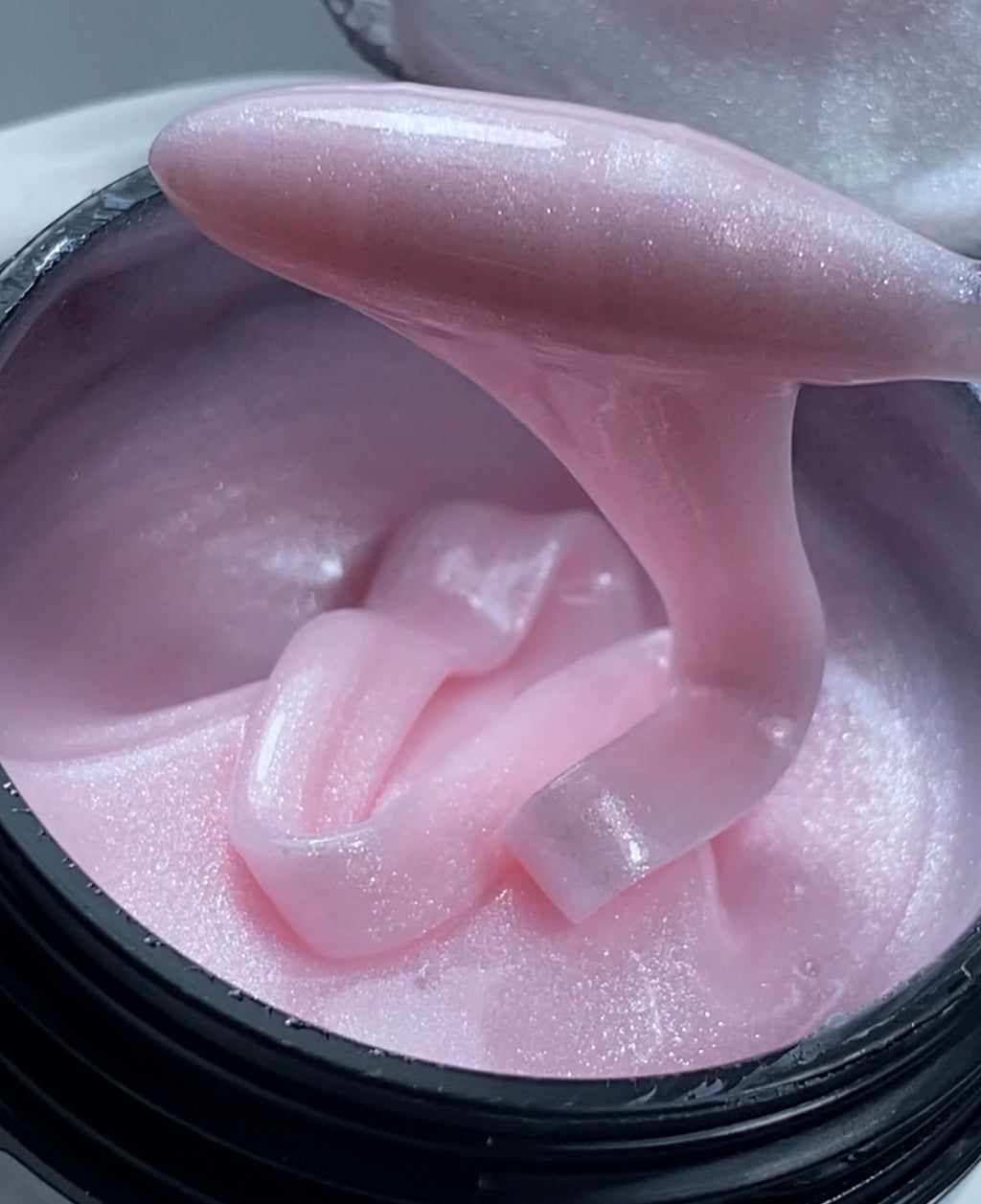 ✨ Milky Glow – Builder Gel