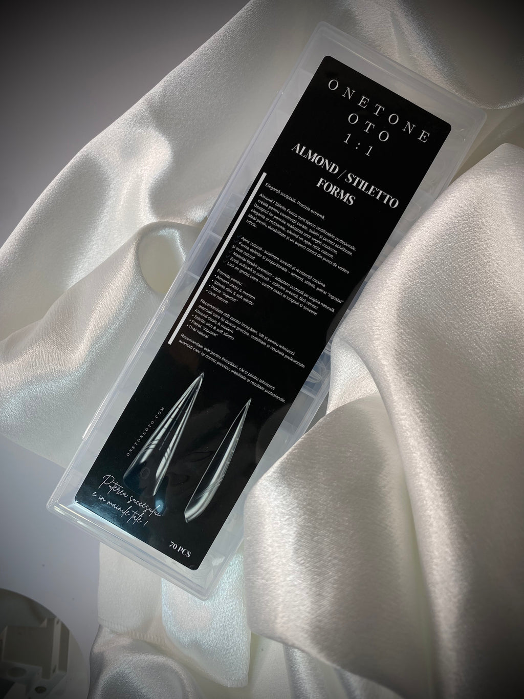 Almond/Stiletto Forms